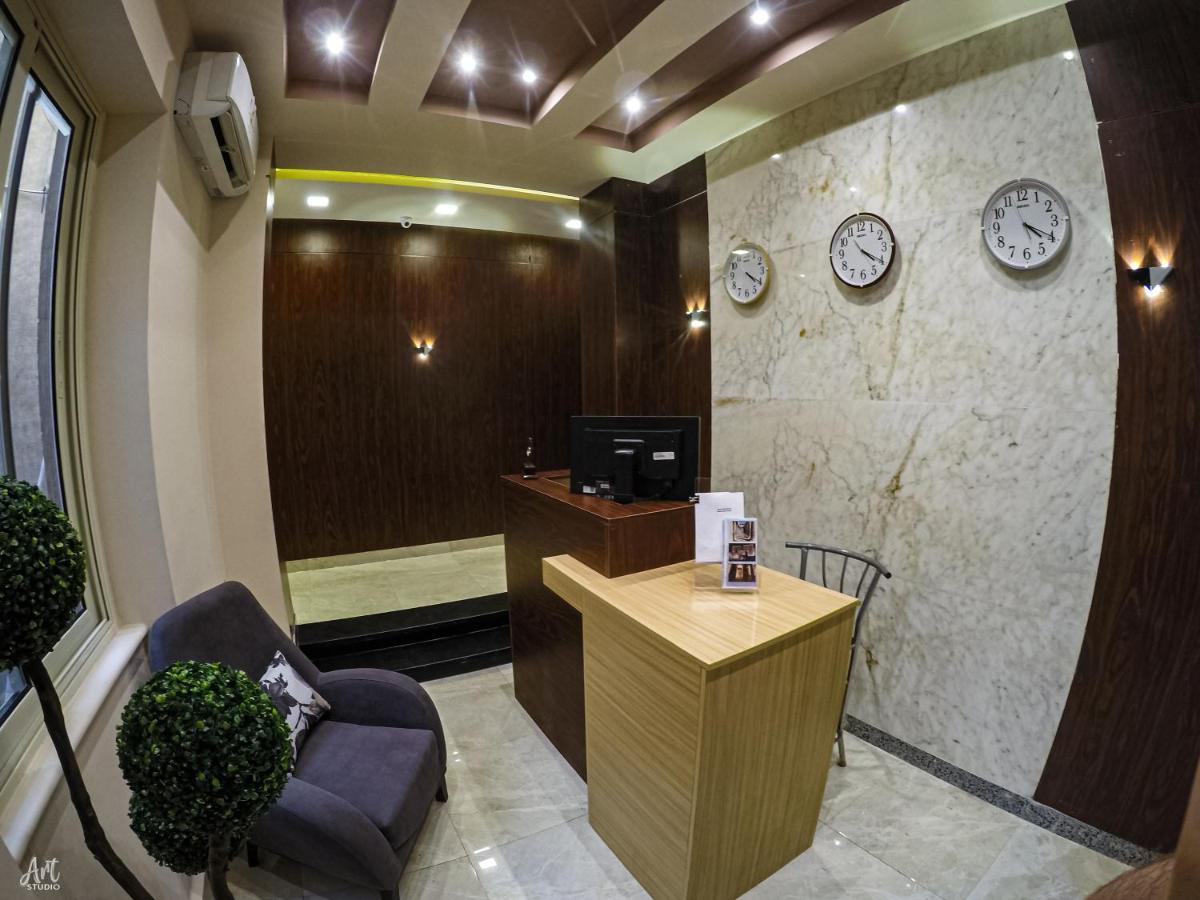 Grand Hostal